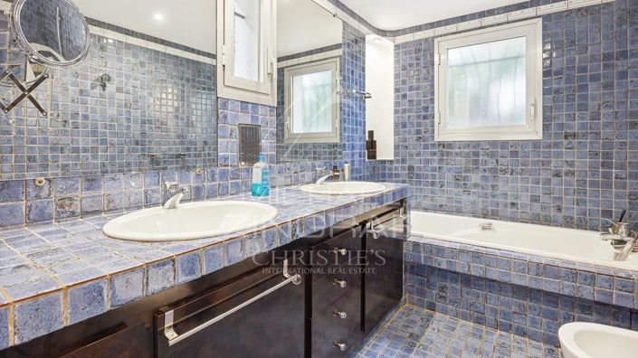 Image No.7-3 Bed House for sale