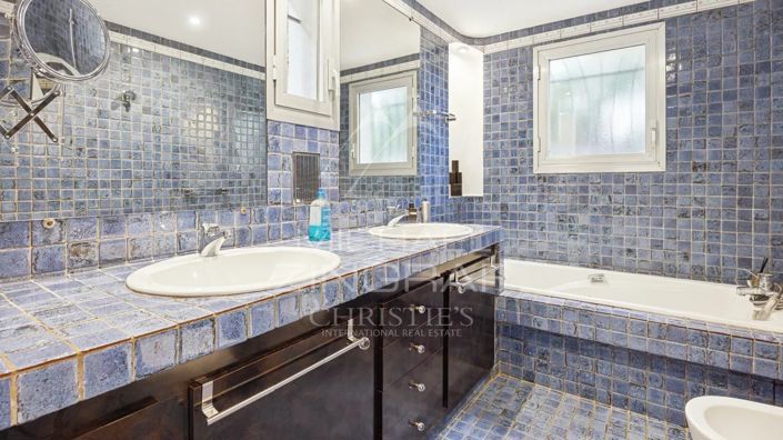 Image No.7-3 Bed House for sale