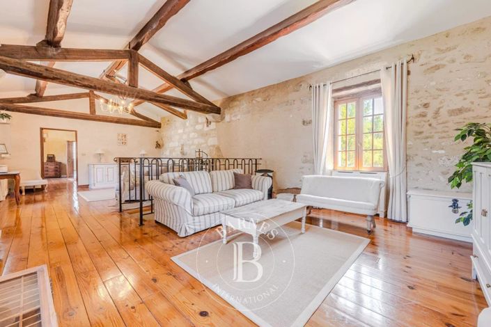 Image No.13-7 Bed House for sale