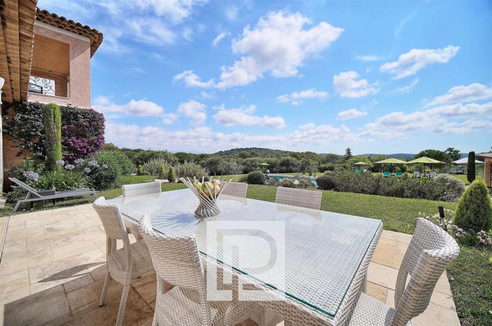 Image No.13-6 Bed House for sale