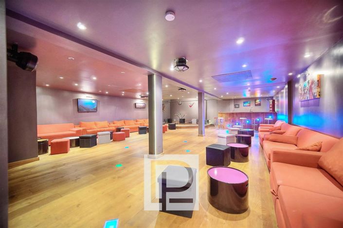 Image No.20-6 Bed House for sale