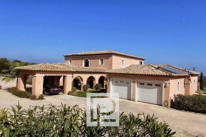 Image No.21-6 Bed House for sale