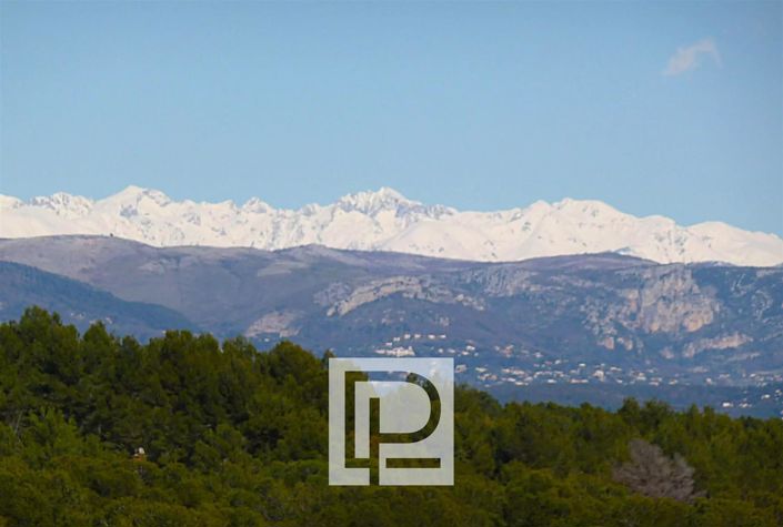 Image No.3-6 Bed House for sale