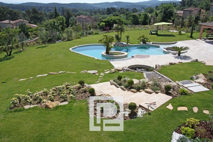 Image No.4-6 Bed House for sale