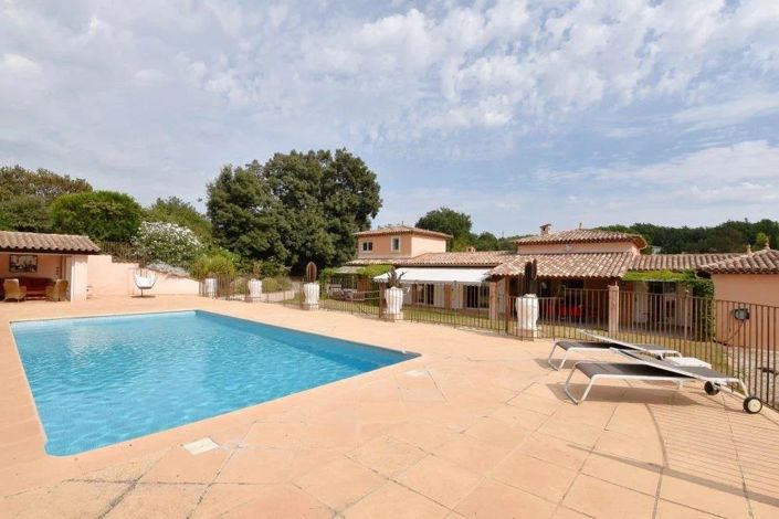 Image No.12-9 Bed House for sale