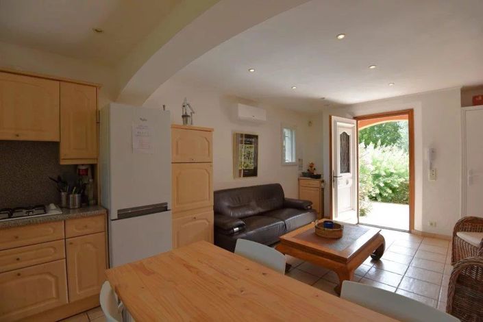 Image No.30-9 Bed House for sale