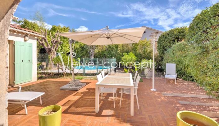 Image No.3-5 Bed House for sale