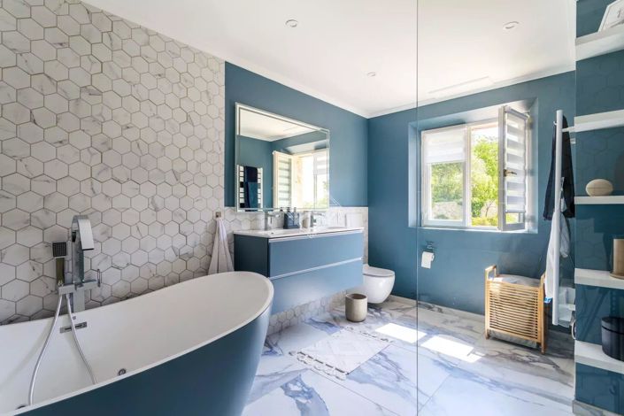 Image No.10-5 Bed House for sale