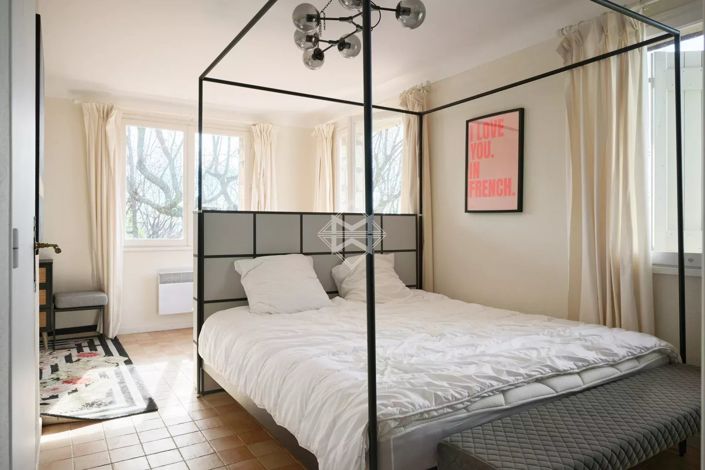 Image No.15-5 Bed House for sale