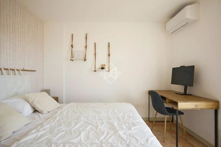 Image No.16-5 Bed House for sale