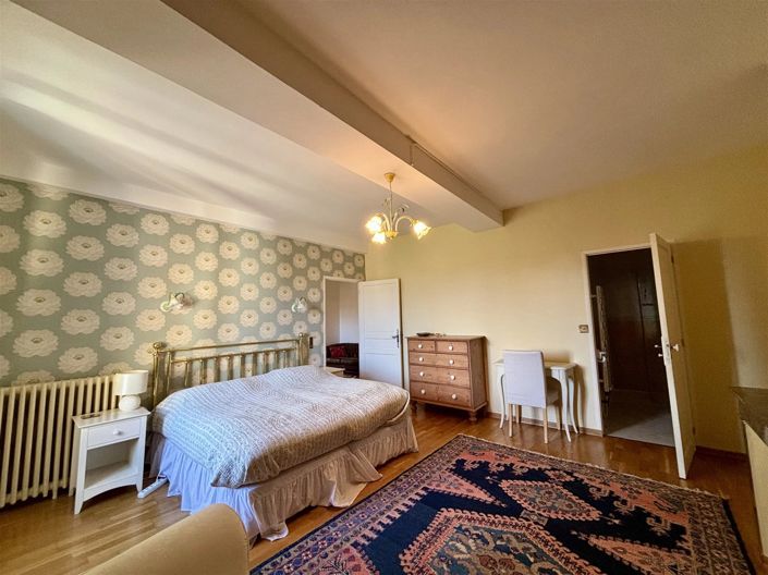 Image No.23-5 Bed House for sale