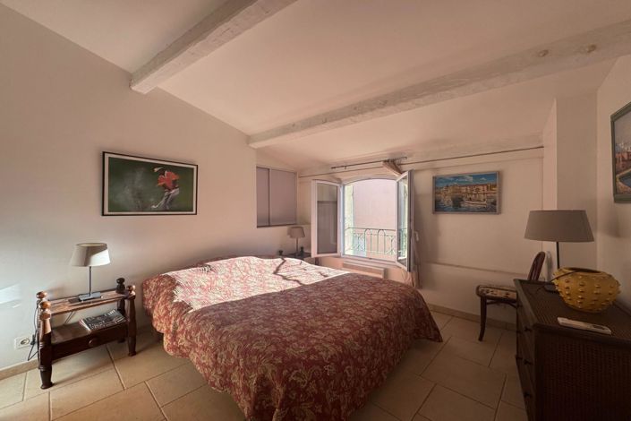 Image No.3-Appartement de 2 chambres à vendre à Sainte-Maxime