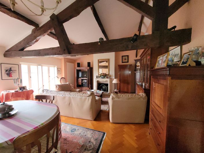 Image No.21-3 Bed Apartment for sale