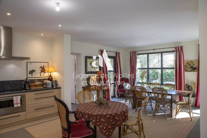 Image No.20-4 Bed House for sale