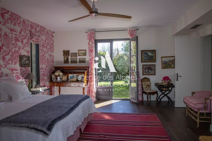 Image No.30-4 Bed House for sale