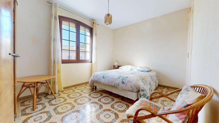 Image No.11-4 Bed House for sale