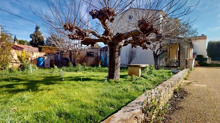 Image No.2-4 Bed House for sale