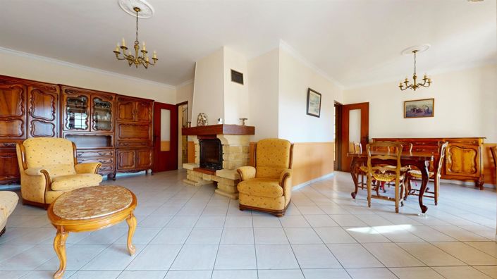 Image No.4-4 Bed House for sale