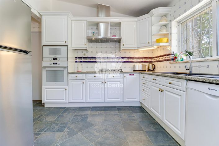 Image No.10-4 Bed House for sale