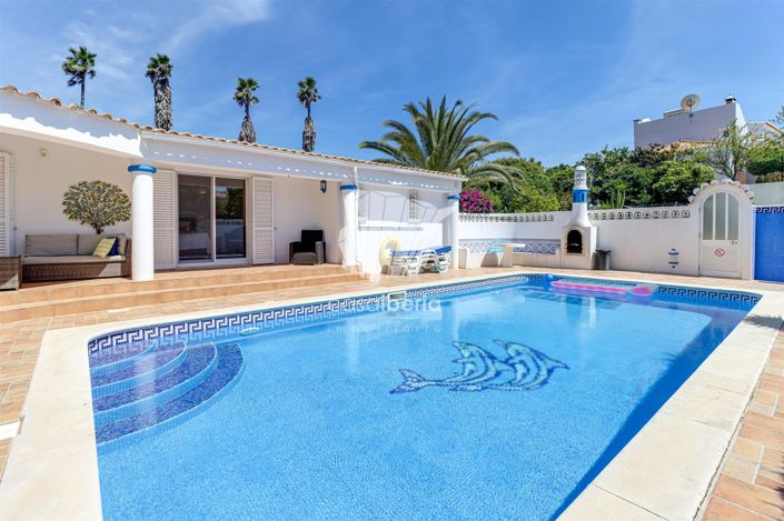 Image No.3-4 Bed House for sale