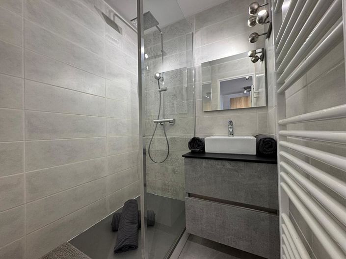 Image No.6-Apartment for sale