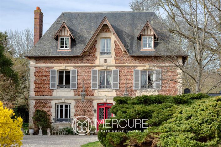 Image No.2-8 Bed House for sale