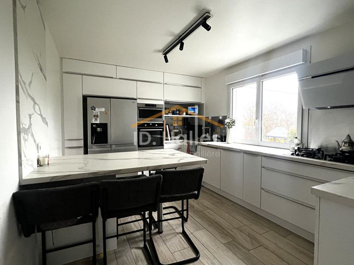 Image No.3-Maison de 4 chambres à vendre à Renazé