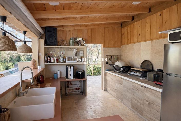 Image No.5-4 Bed House for sale