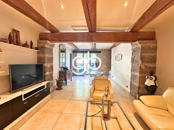 Image No.17-6 Bed House for sale