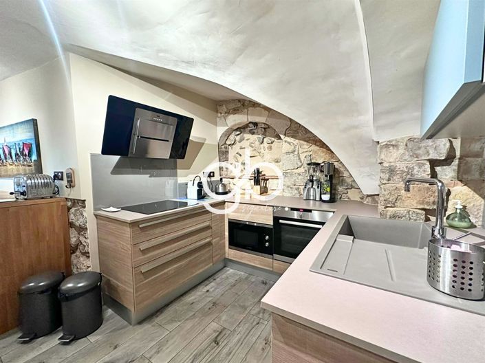 Image No.23-6 Bed House for sale