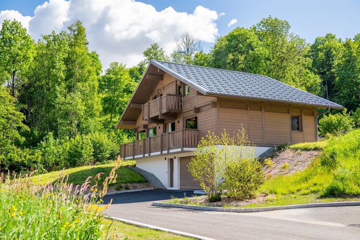 Image No.9-5 Bed House for sale
