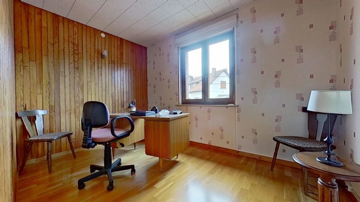 Image No.6-4 Bed House for sale