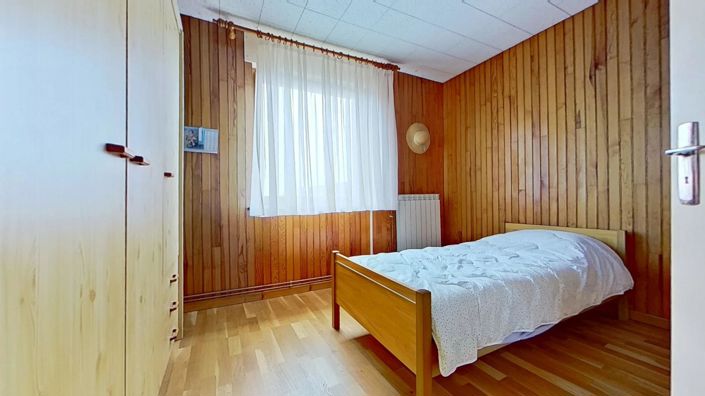 Image No.8-4 Bed House for sale