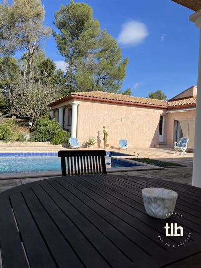 Image No.20-7 Bed House for sale