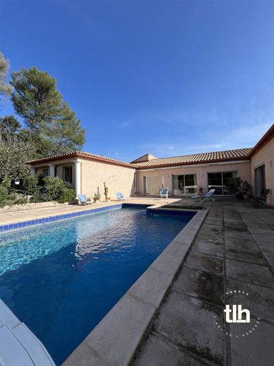 Image No.21-7 Bed House for sale