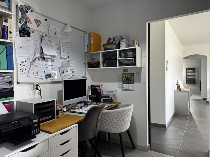 Image No.15-4 Bed Property for sale