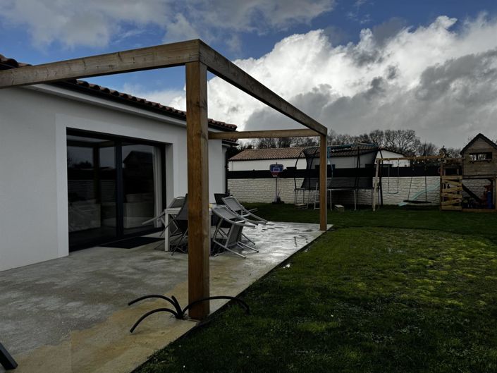 Image No.27-4 Bed Property for sale