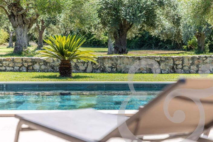 Image No.2-9 Bed House for sale