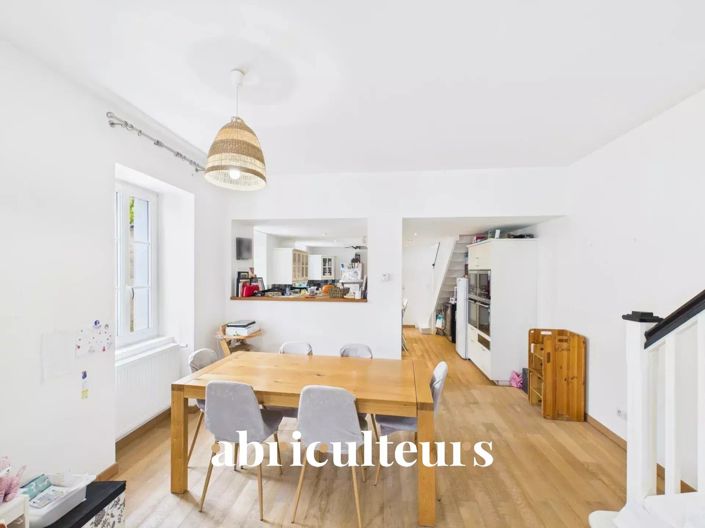 Image No.5-3 Bed House for sale