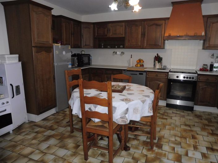 Image No.10-3 Bed House for sale