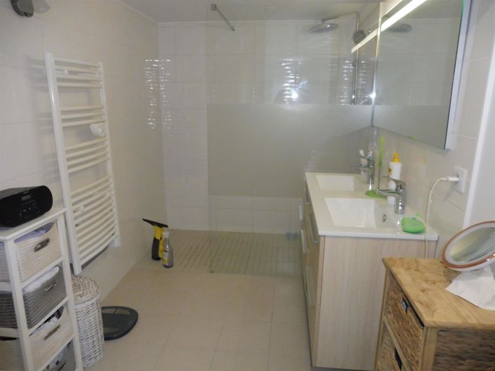 Image No.15-3 Bed House for sale