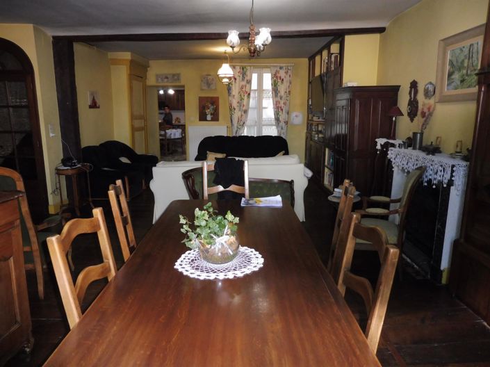 Image No.6-3 Bed House for sale