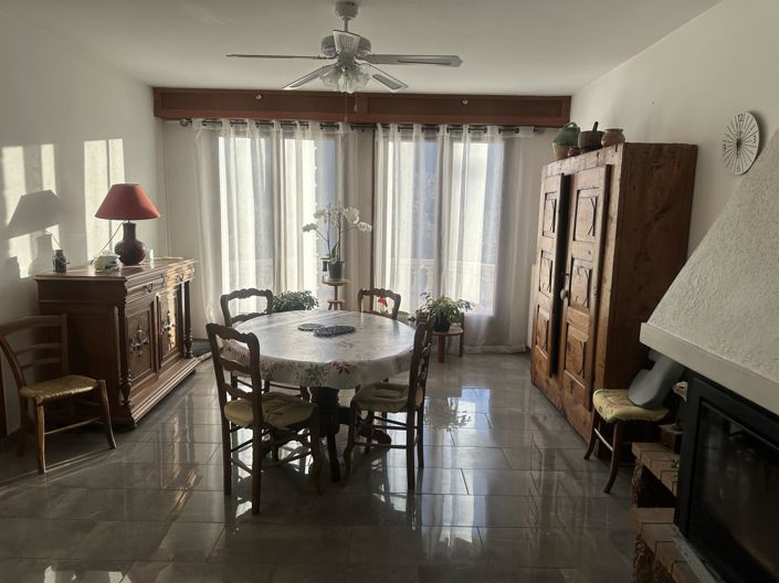 Image No.6-3 Bed House for sale