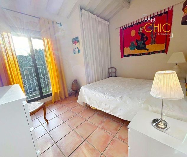 Image No.11-5 Bed House for sale