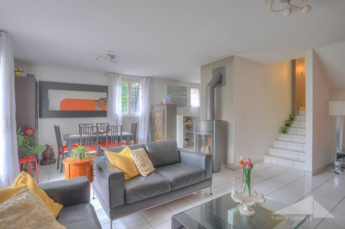 Image No.2-3 Bed House for sale