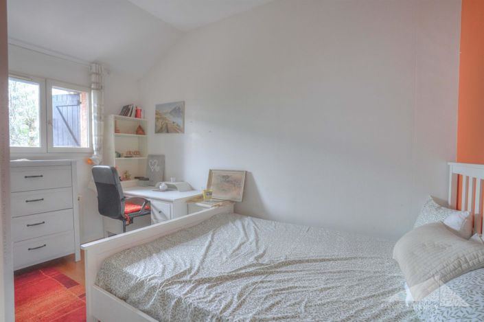 Image No.9-3 Bed House for sale