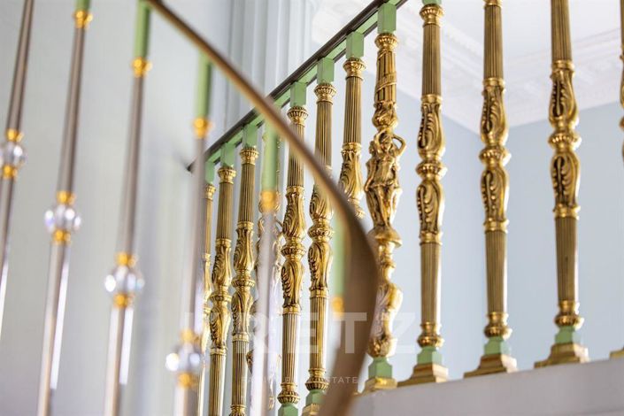 Image No.12-8 Bed House for sale