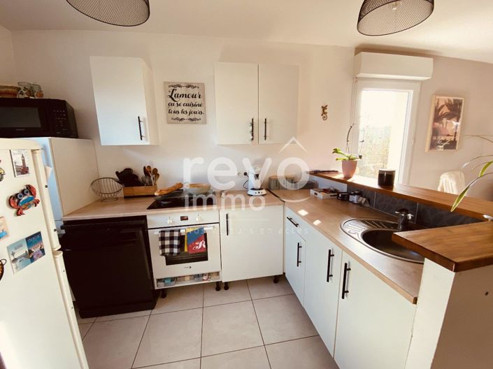 Image No.2-4 Bed House for sale