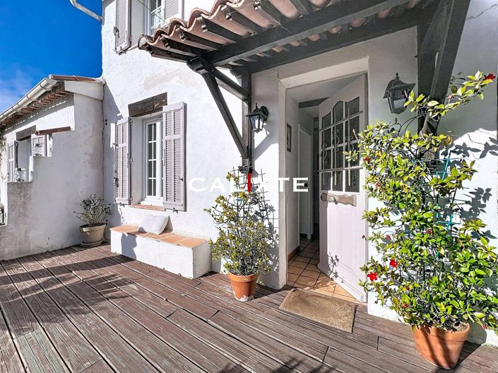 Image No.7-2 Bed House for sale