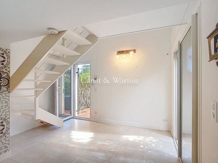 Image No.4-Appartement de 1 chambre à vendre à Saint-Raphael